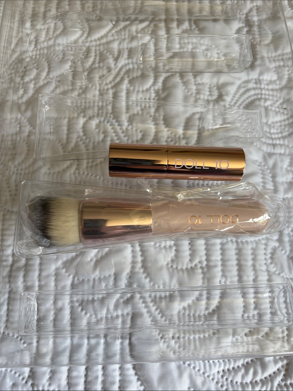 Doll 10 Lip Smoothie Lipstick-color Dedicated and foundation Brush set New